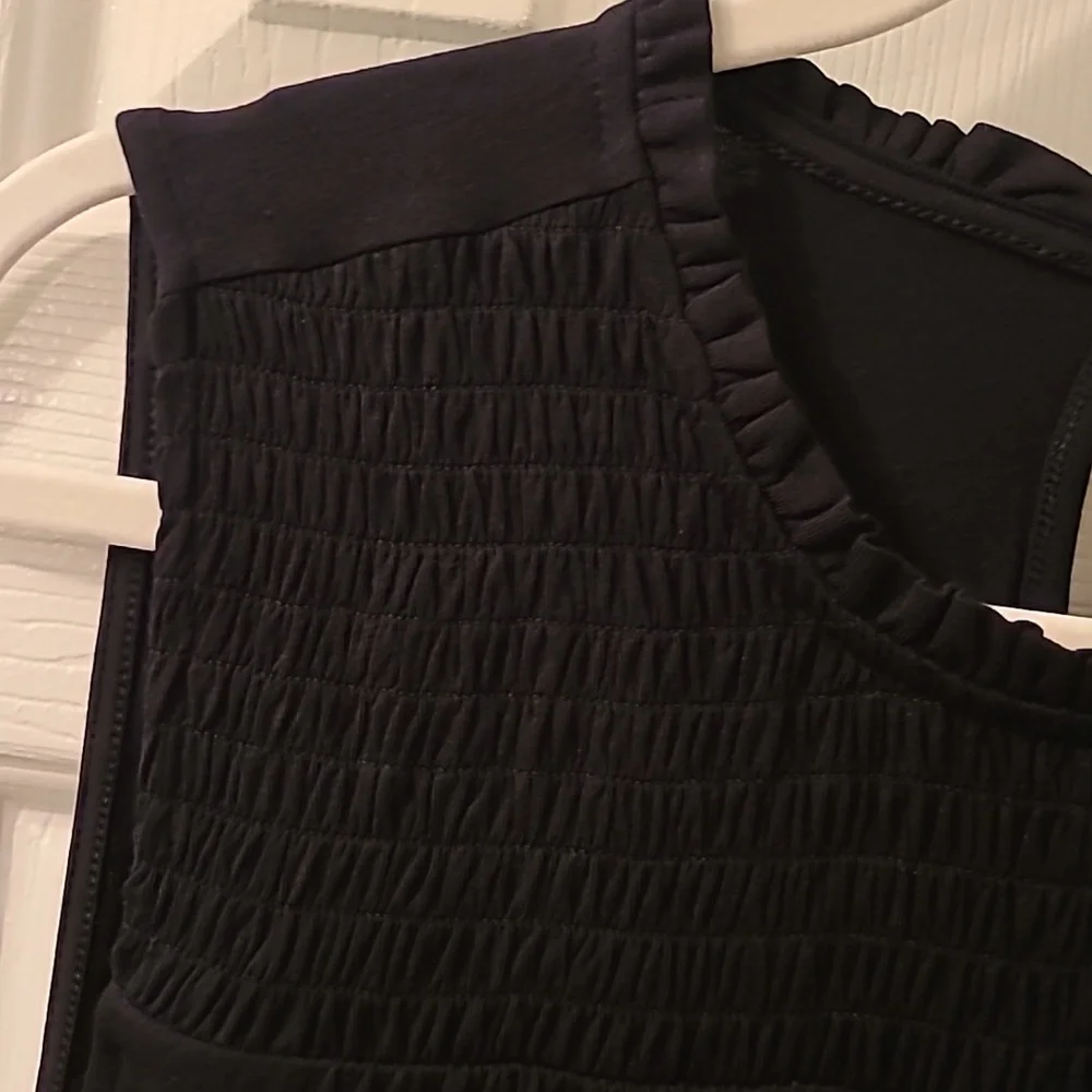 CROFT AND BARROW WOMENS BLACK SLEEVELESS TOP SIZE LARGE - Picture 3 of 15